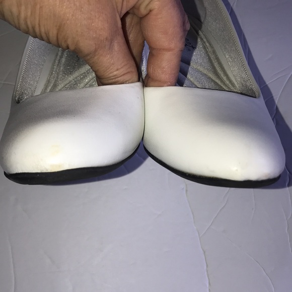 Women’s Easy Street Heels - Picture 2 of 11